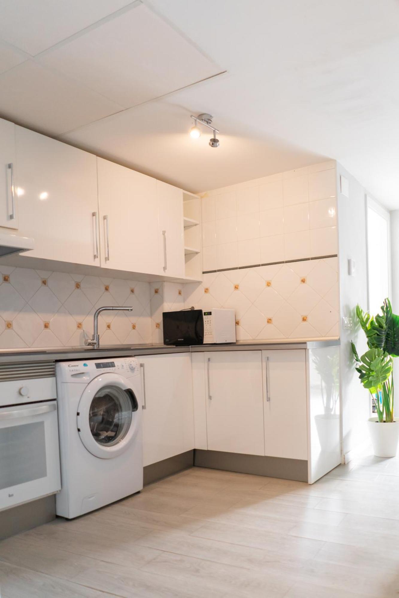 3 Rooms Y 3 Baths Y Aparcamiento Catedral Malaga Exterior photo