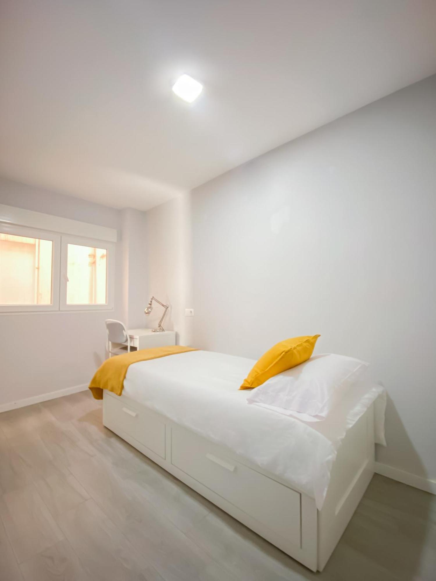 3 Rooms Y 3 Baths Y Aparcamiento Catedral Malaga Exterior photo